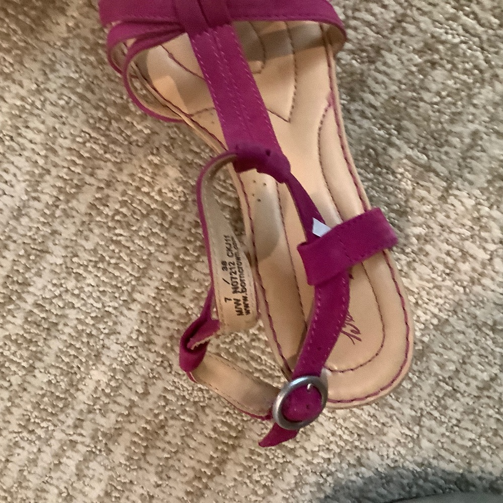 Shoes - Picture 3 of 4